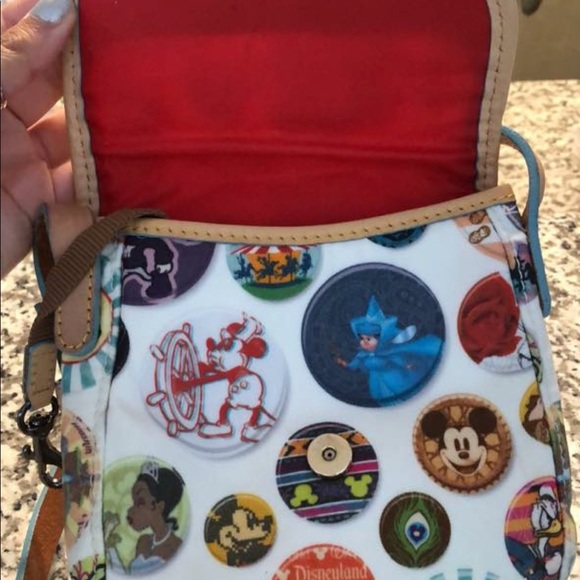 Disney Dooney and Bourke crossbody - Picture 2 of 6